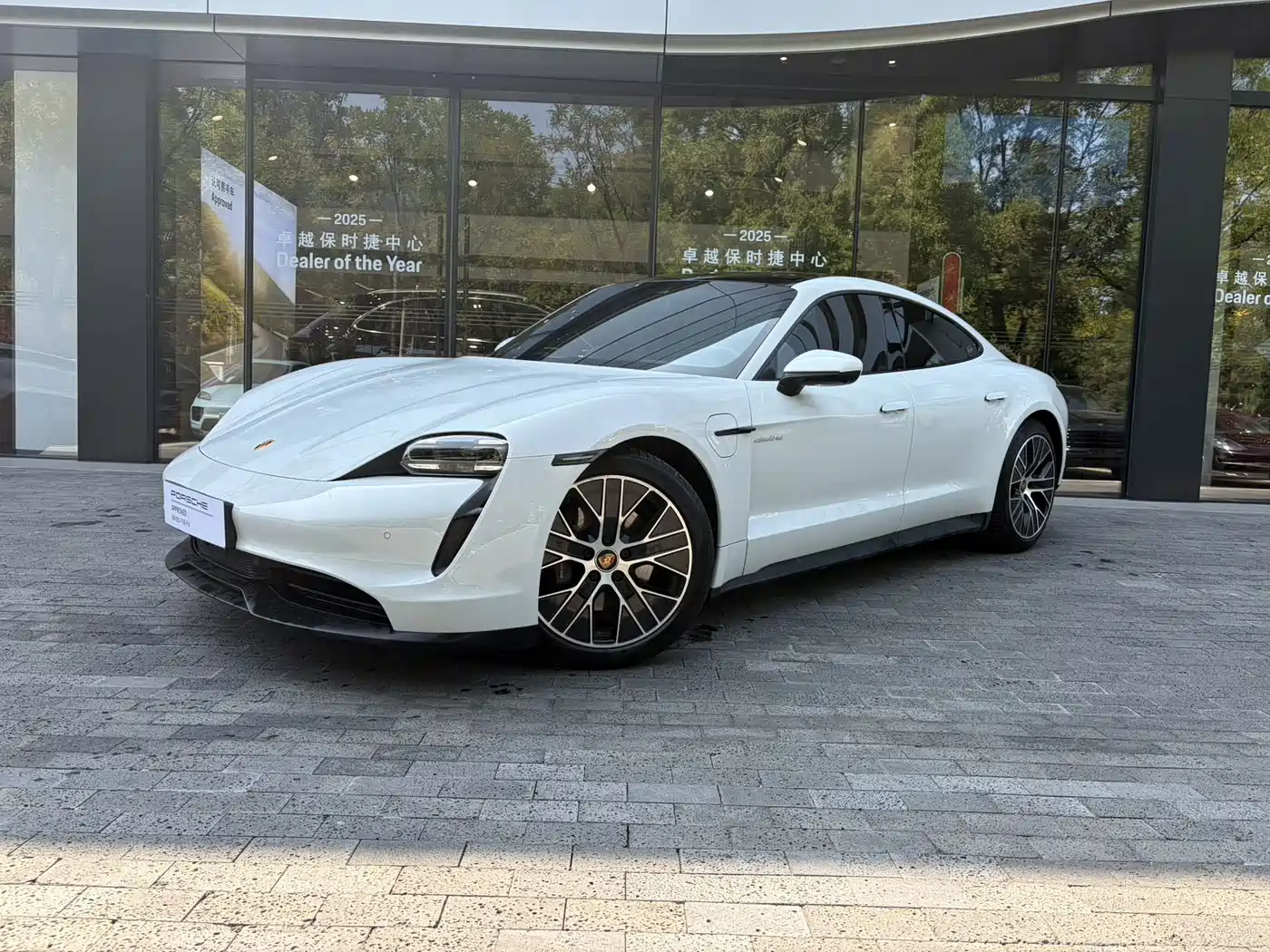 Porsche Taycan 2024 2022 Taycan