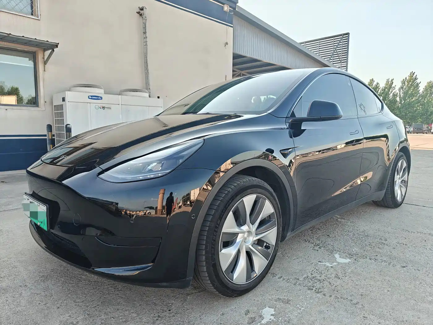 Tesla Model Y 2022 Rear-Wheel Drive Version