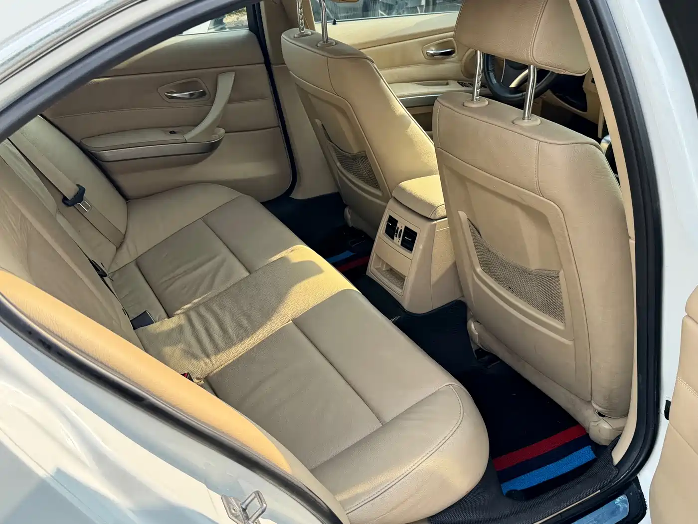 Photo 10 - BMW 3 Series