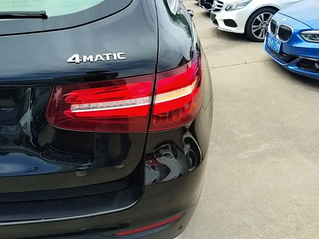 Mercedes-Benz GLC 2016 GLC 260 4MATIC Luxury фото 8
