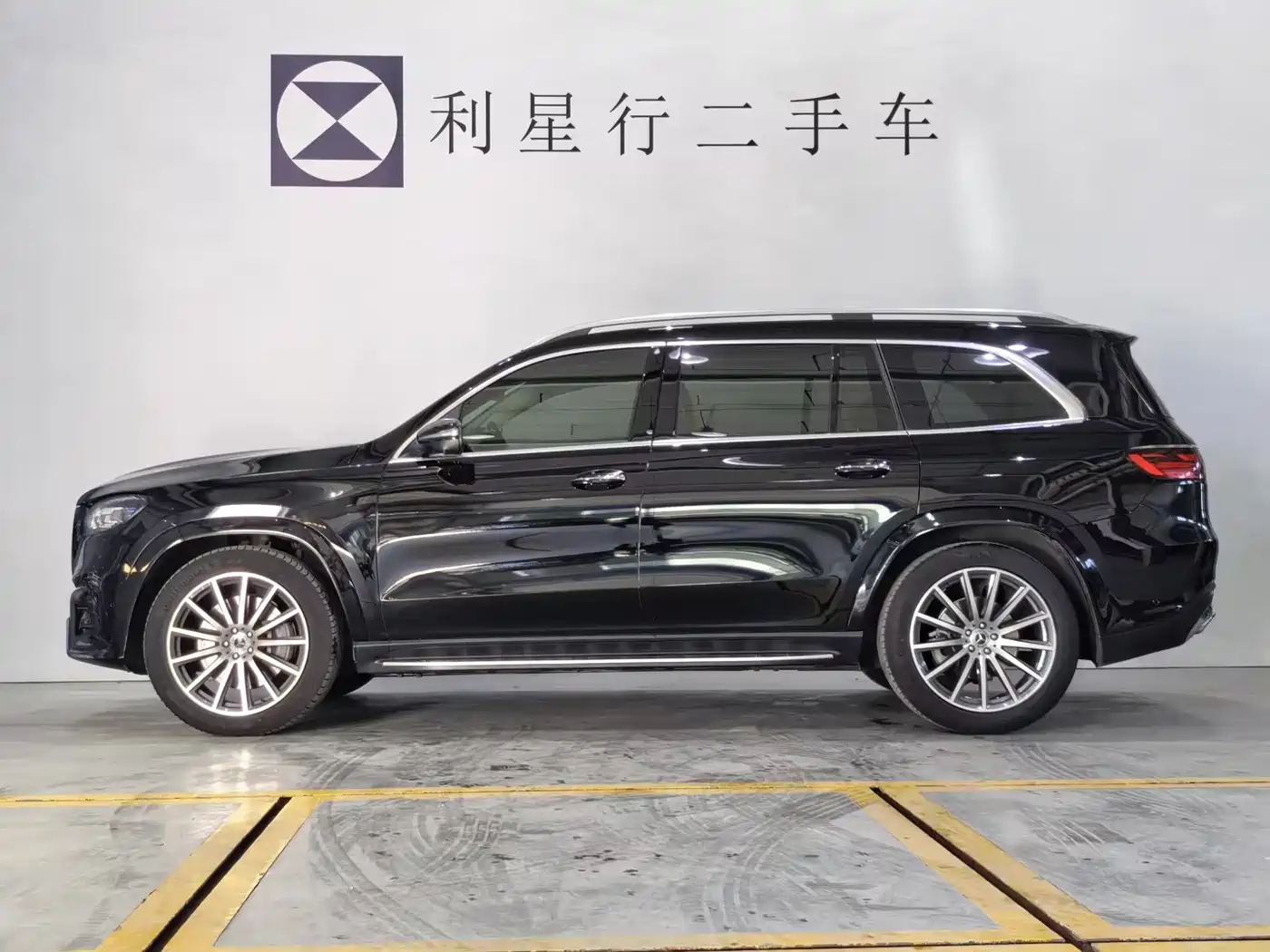 Mercedes-Benz GLS 2024 Model GLS 450 4MATIC Luxury фото 10
