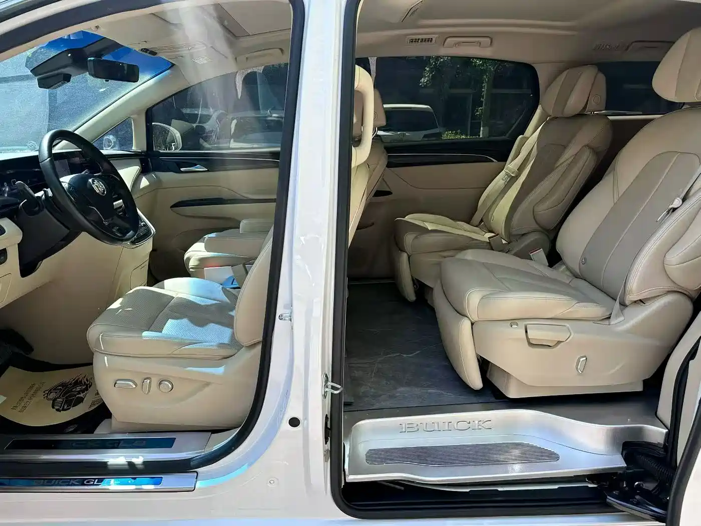 Buick GL8 2023 ES Landmaster Exclusive фото 6