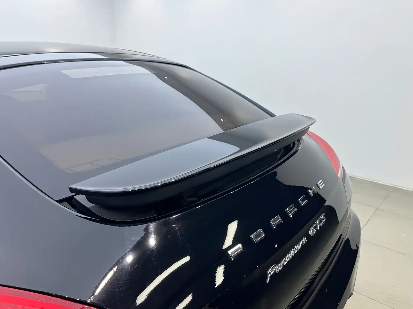 Porsche Panamera 2010 Panamera 4 3.6L фото 14