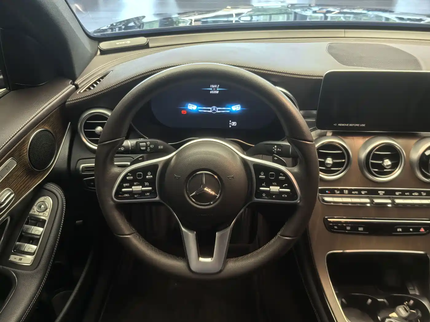 Фото 10 - Mercedes-Benz GLC