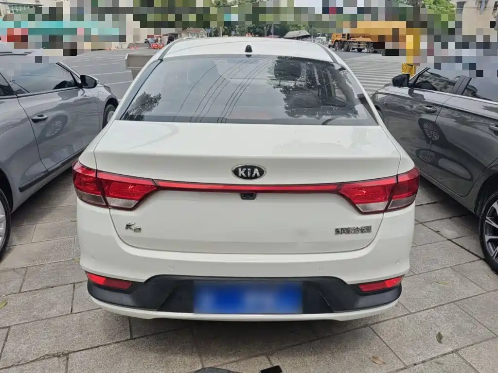 Kia K2 2018 2017 Sedan 1.4L AT 15th Anniversary Special Edition GLS