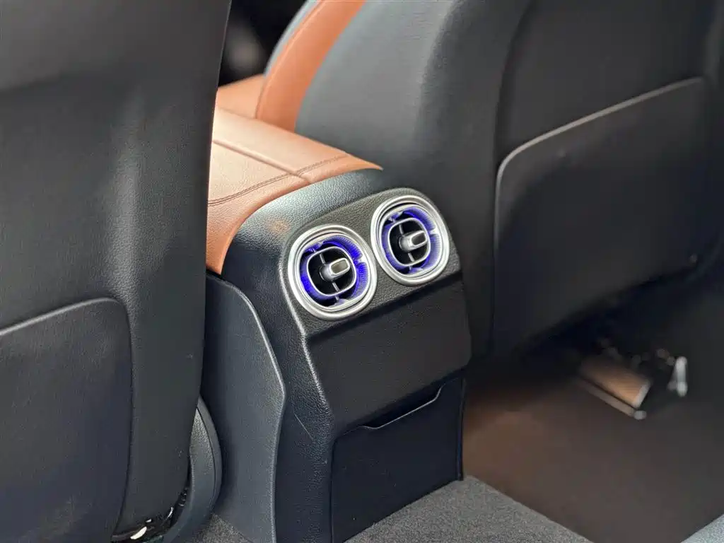 Mercedes-Benz C-Class 2023 C 260 L Sport фото 12