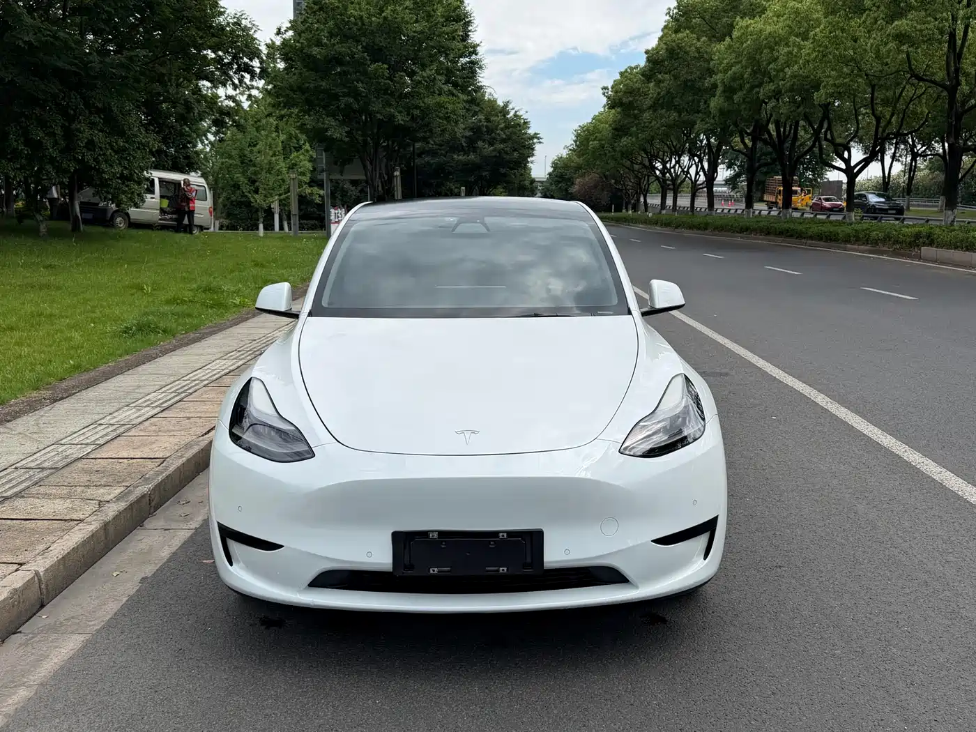 Фото 4 - Tesla Model Y