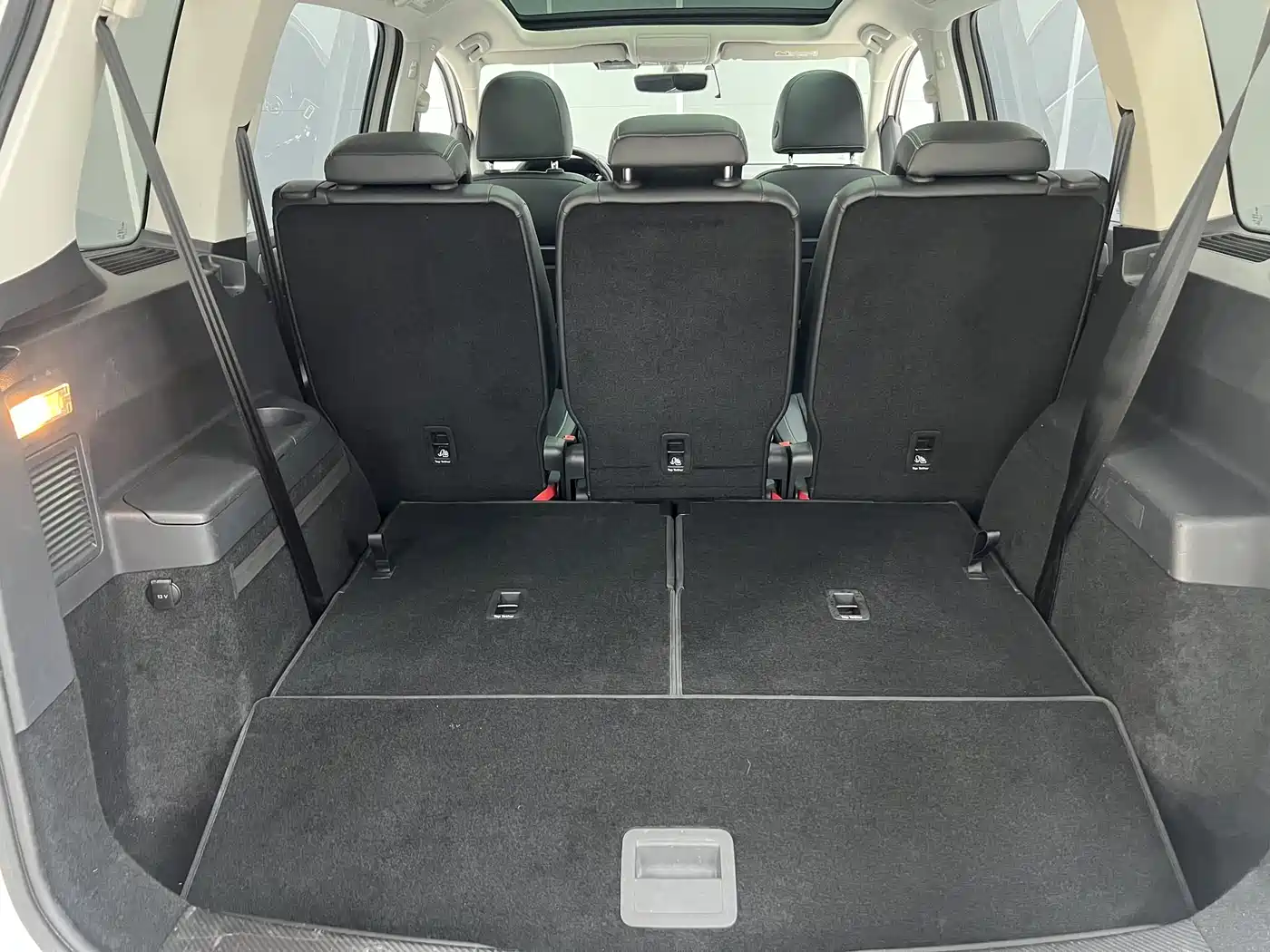 Volkswagen Touran 2021 Touran L 280TSI DSG Cross Luxury 7-Seater фото 8