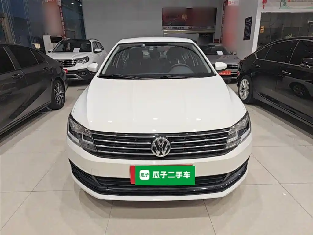 Volkswagen Lavida 2017 1.6L Automatic Trend Edition фото 3