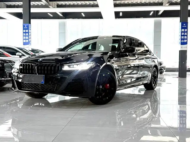 BMW 5 Series 2022 525Li Luxury Package