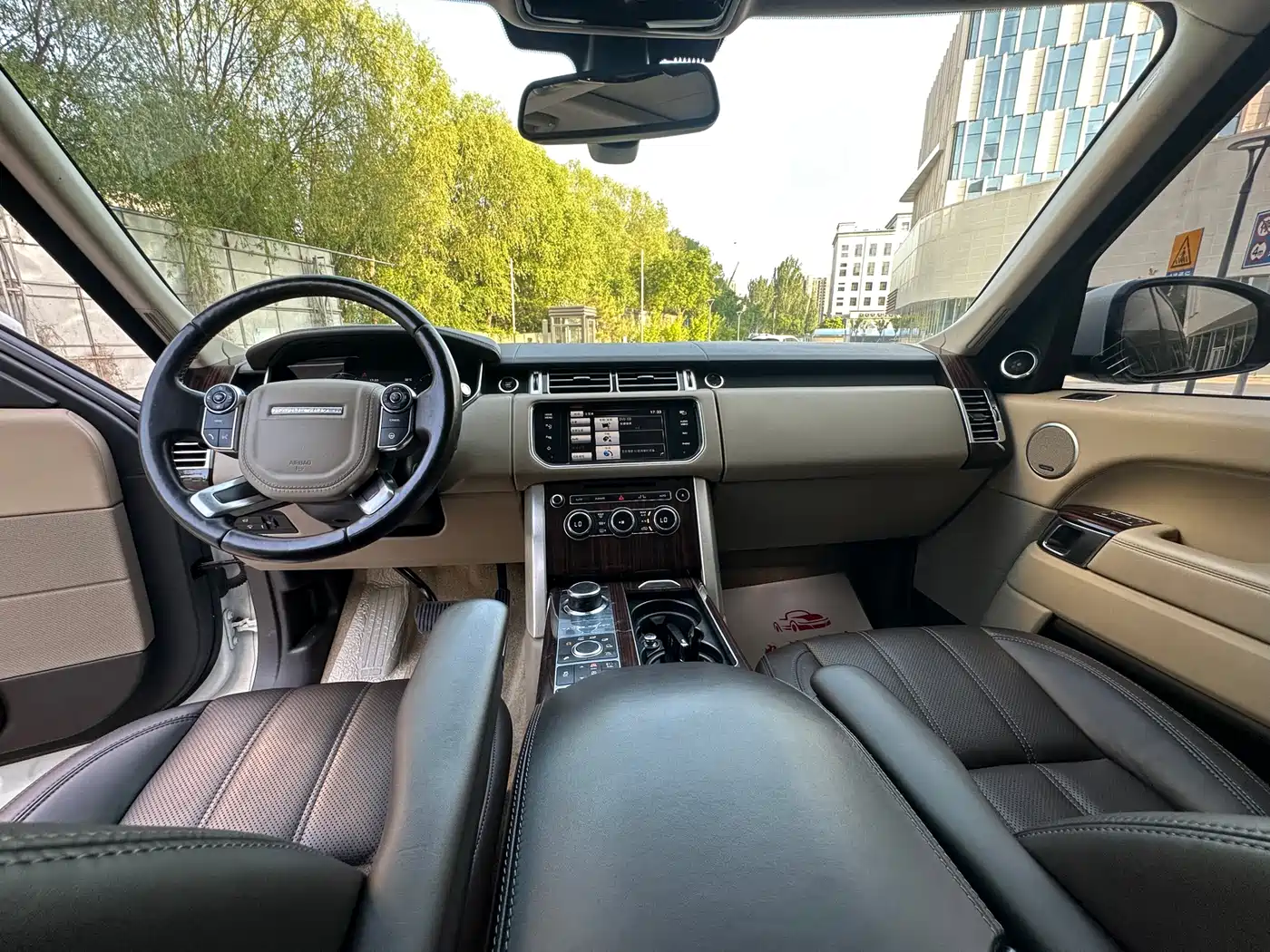 Фото 8 - Land Rover Range Rover