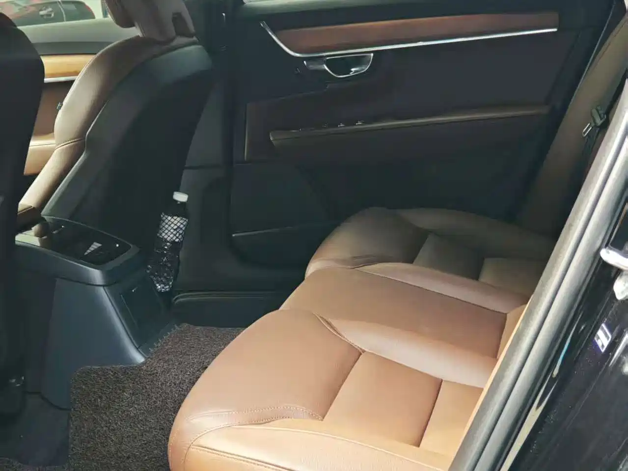 Volvo S90 Plug-in Hybrid 2024 2025 Plug-in Hybrid AWD Long Range Zhiyi Luxury Edition