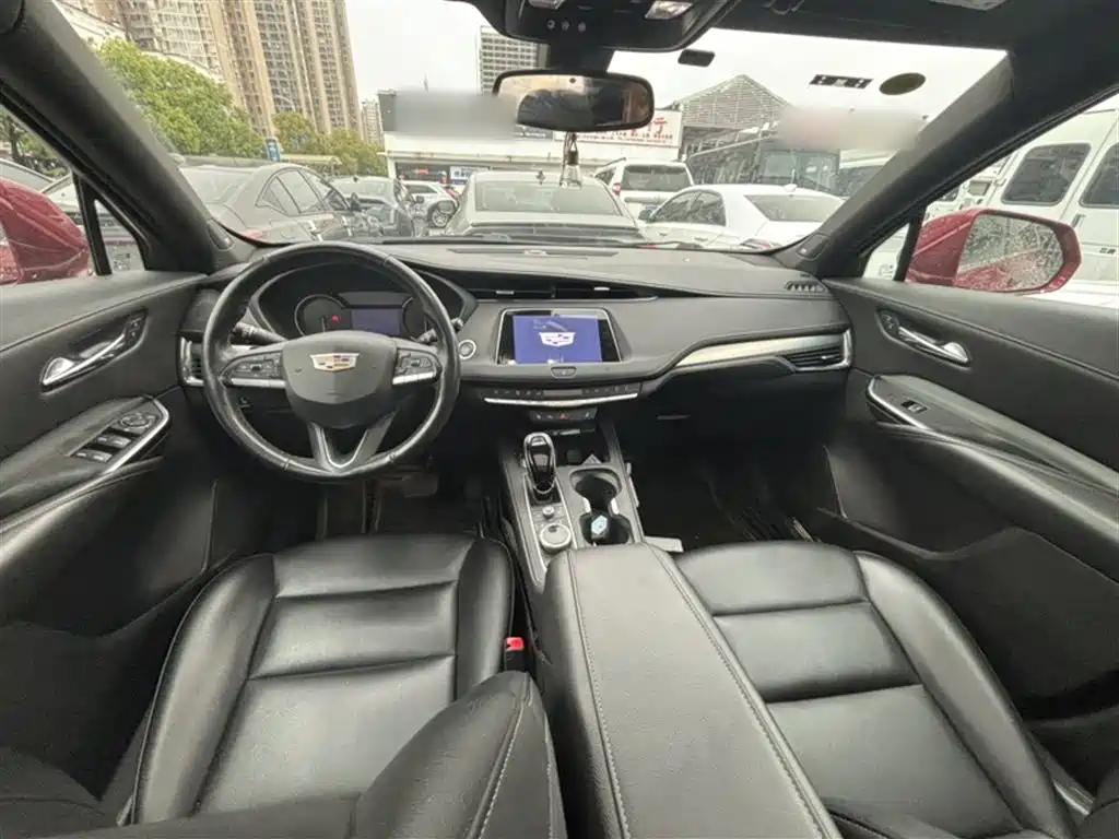 Cadillac XT4 2021 28T FWD Premium Edition фото 10
