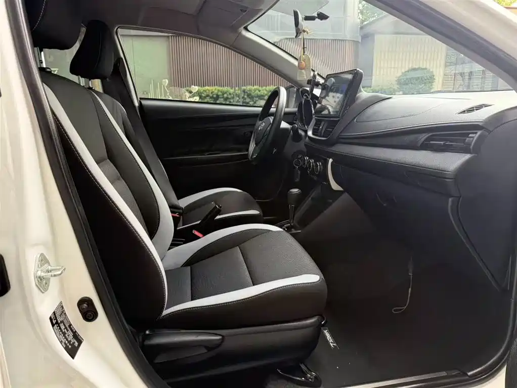 Toyota YARiS L Zhi Xuan 2022 Zhi Xuan X 1.5L CVT Leading PLUS Edition фото 16