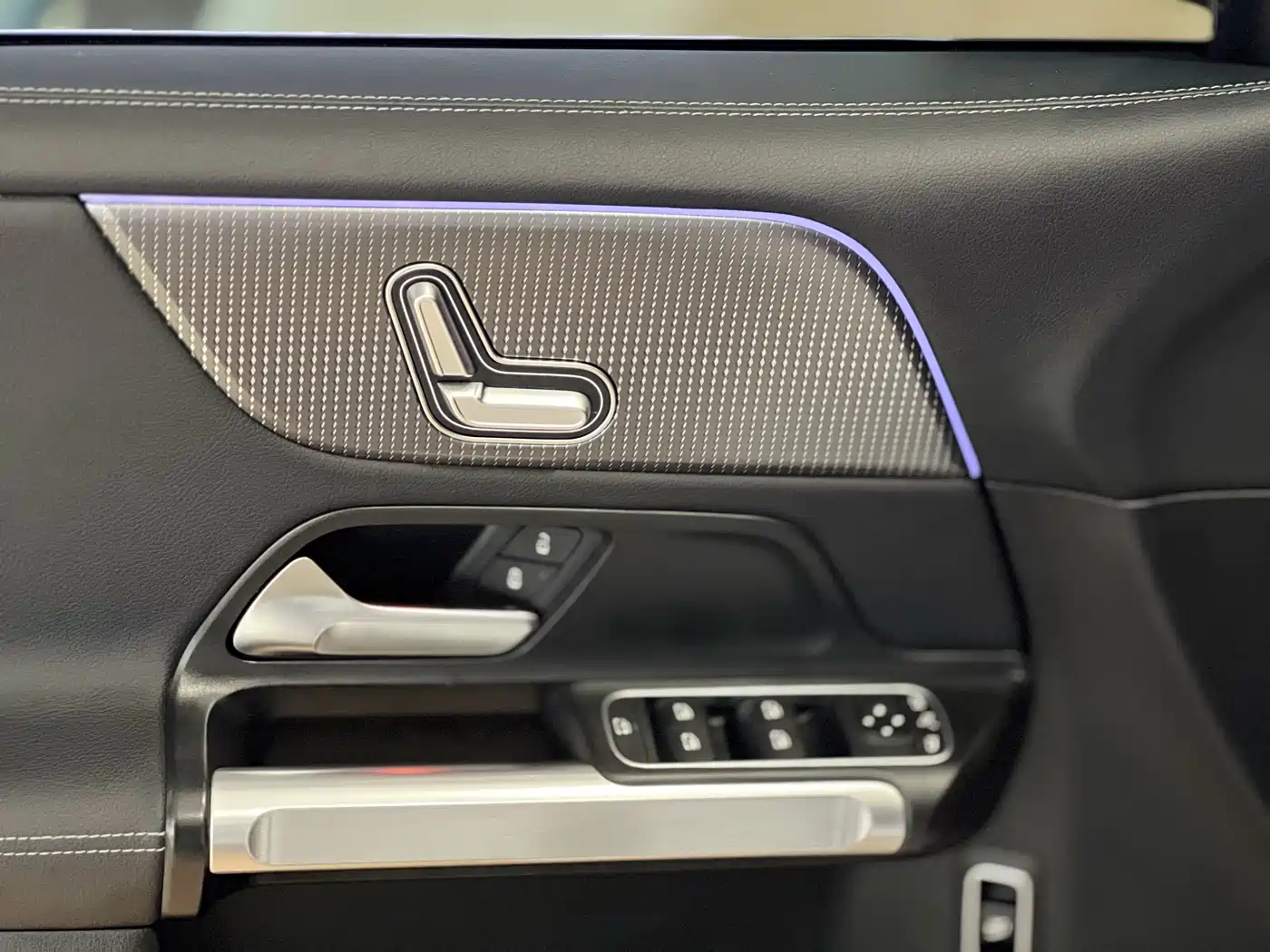 Mercedes-Benz GLB 2022 Model GLB 200 Fashion Edition фото 13