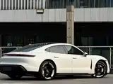 صورة 3 - Porsche Taycan