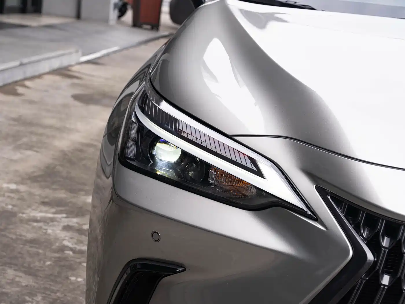 Lexus NX 2025 2024 Model 350h AWD Creative Touring Edition