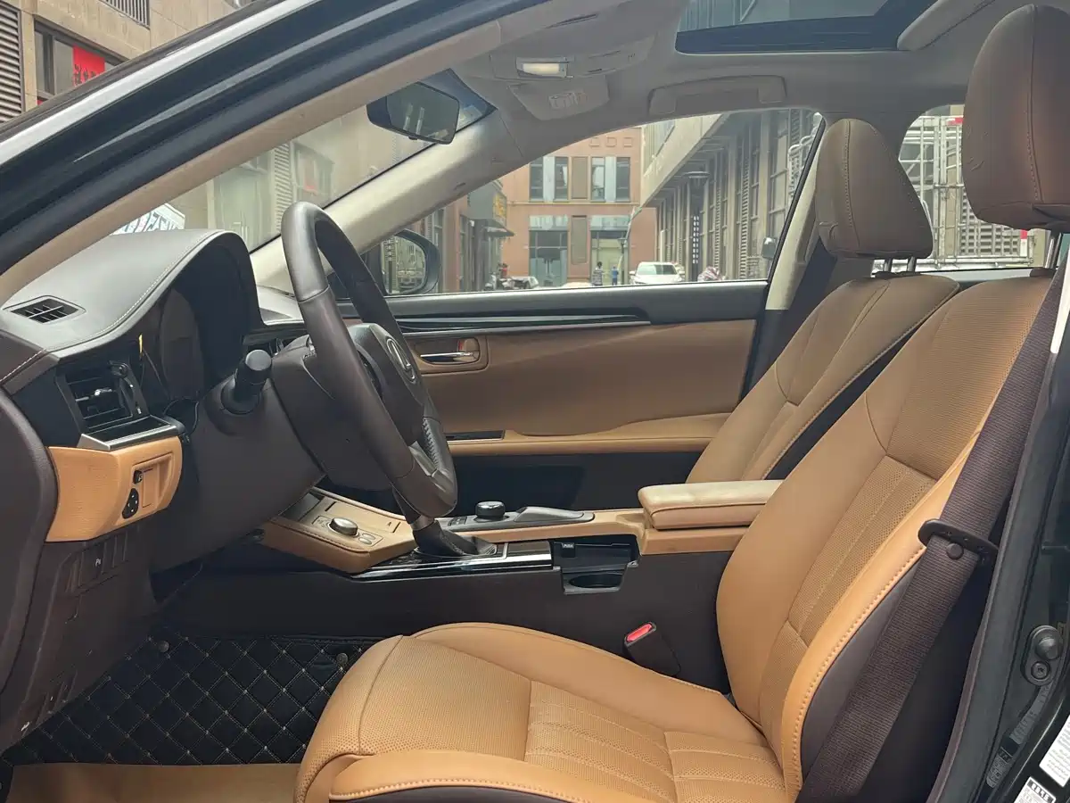 Lexus ES 2015 200 Elite Edition фото 6