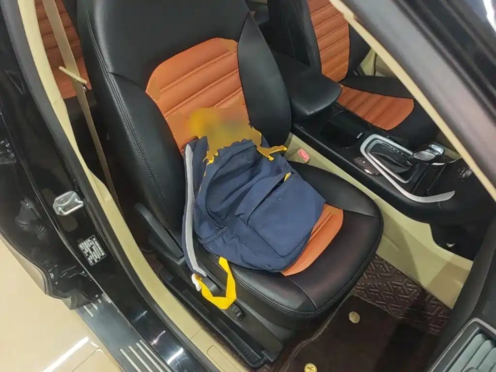 Фото 25 - Ford Edge