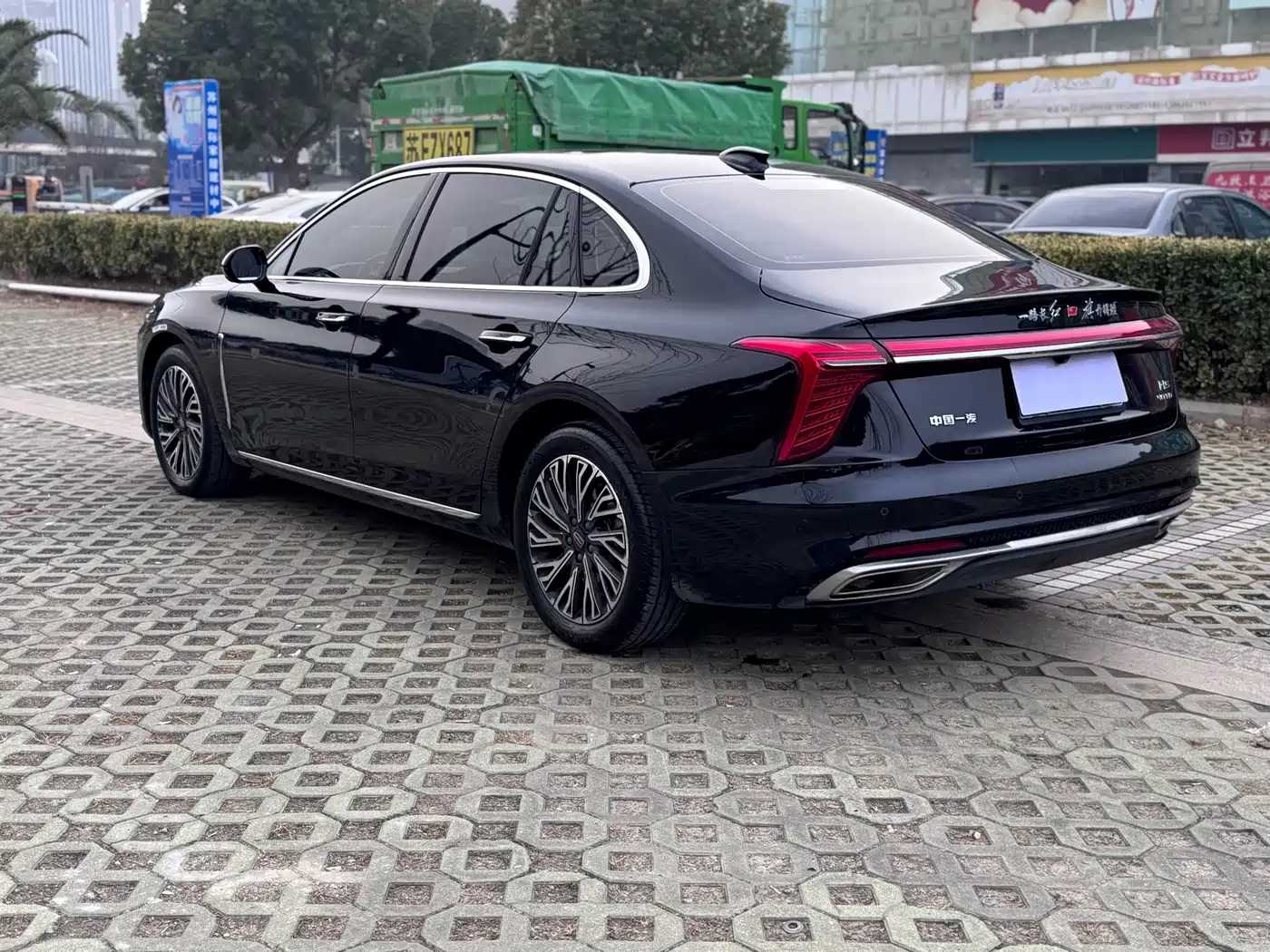 Hongqi H5 2024 2.0T Automatic Smart Connect Flag Smooth Edition фото 6