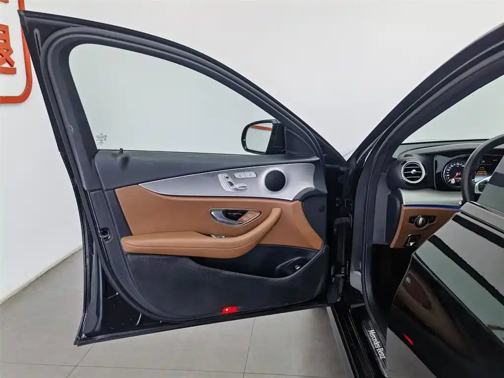 Mercedes-Benz E-Class 2017 E 300 Sport фото 8