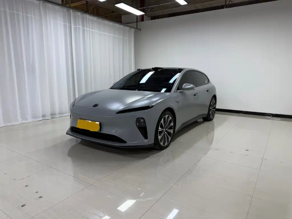 NIO NIO ET5T