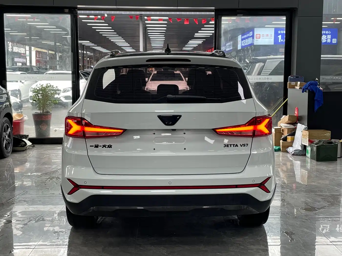Фото 15 - Jetta VS7
