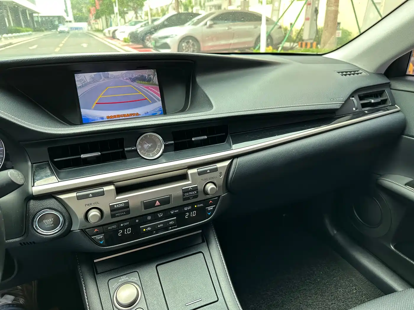 Lexus ES 2015 200 Elite Edition фото 14