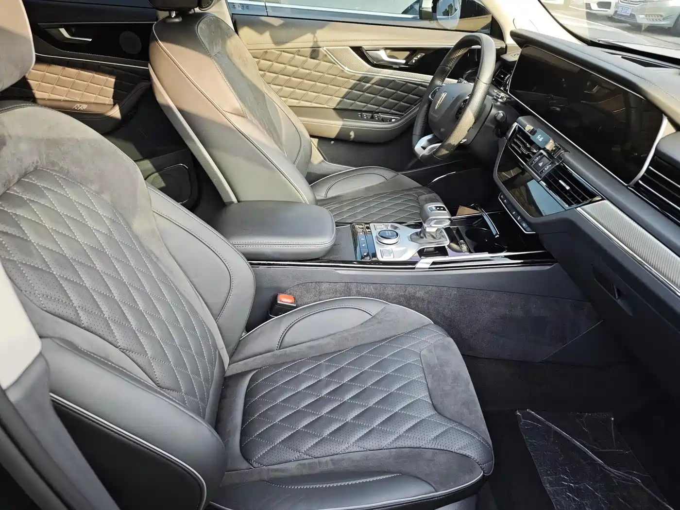 Hongqi HS5 2019 2.0T Smart Connect Enjoy 4WD Edition фото 13