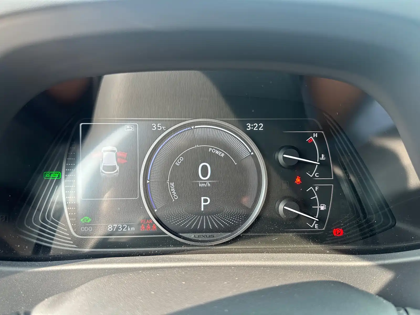 Photo 13 - Lexus UX
