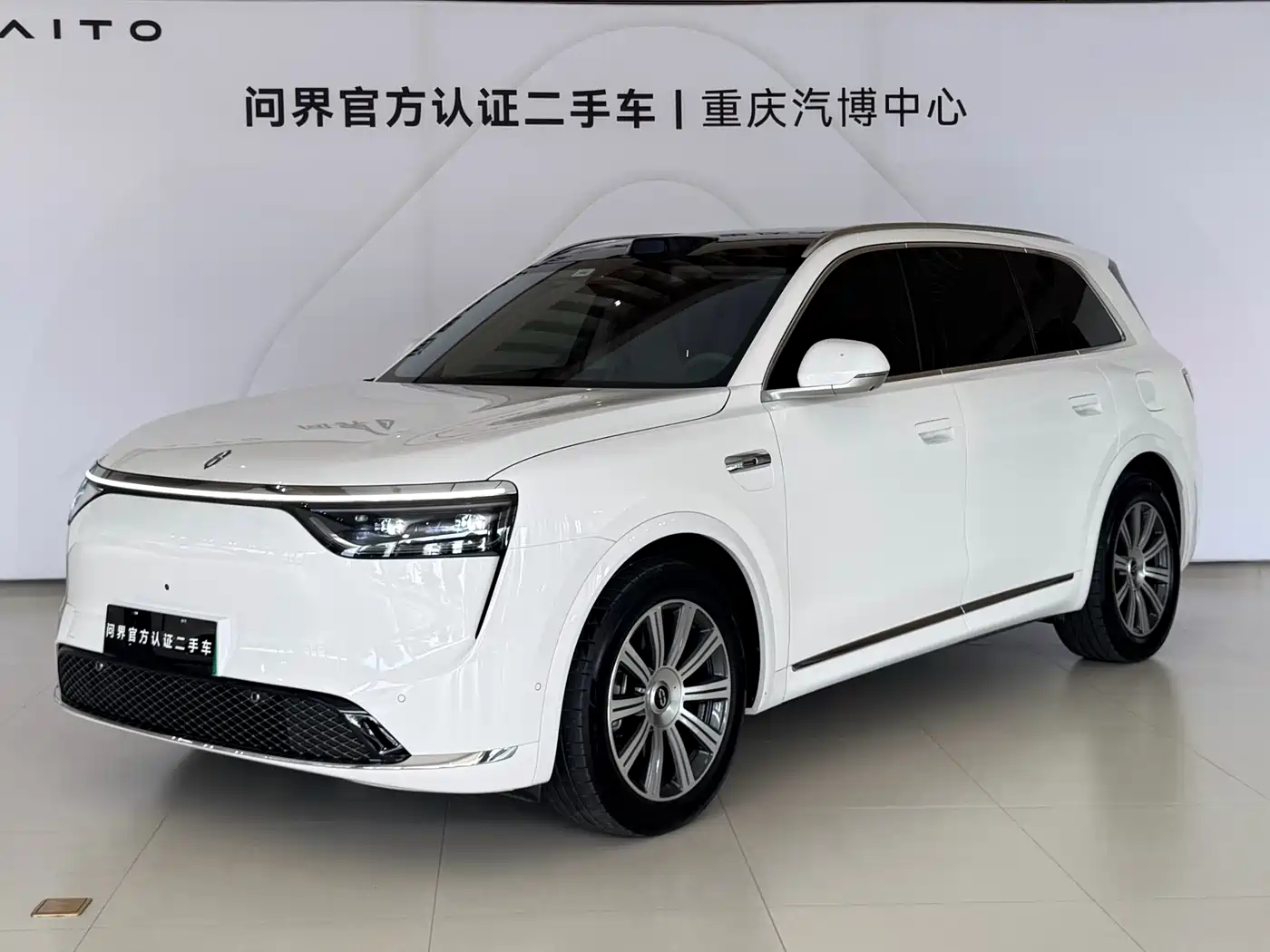 AITO Wenjie AITO M8 2025 Pure Electric Max+ 5-Seater Long Range Version фото 10