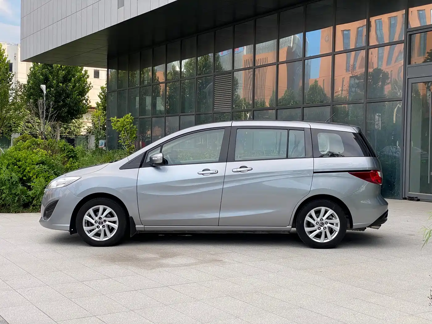 Mazda Mazda5 2015 2013 2.0L Manual Comfort