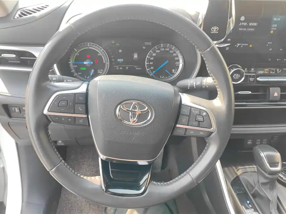 TOYOTA HIGHLANDER