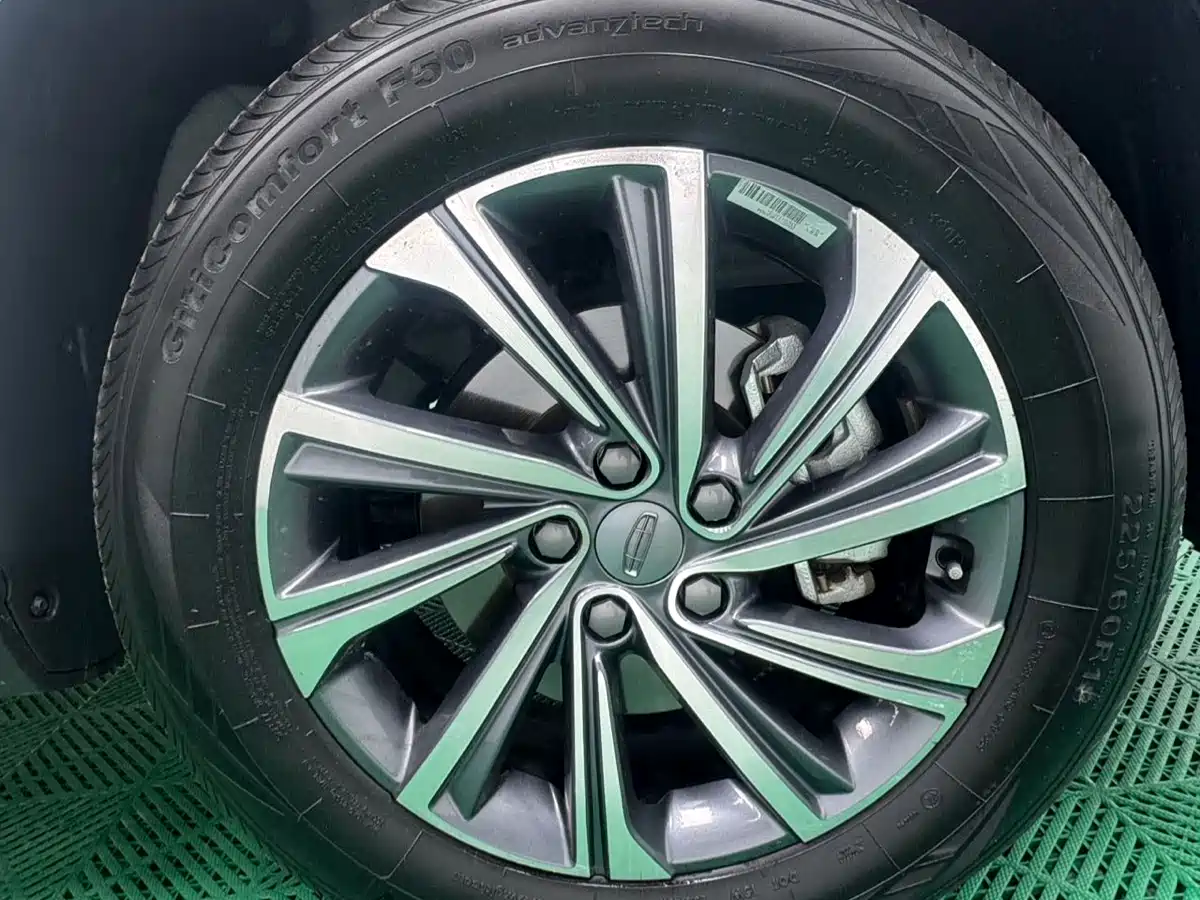 GEELY AUTOMOBILE VISION X6