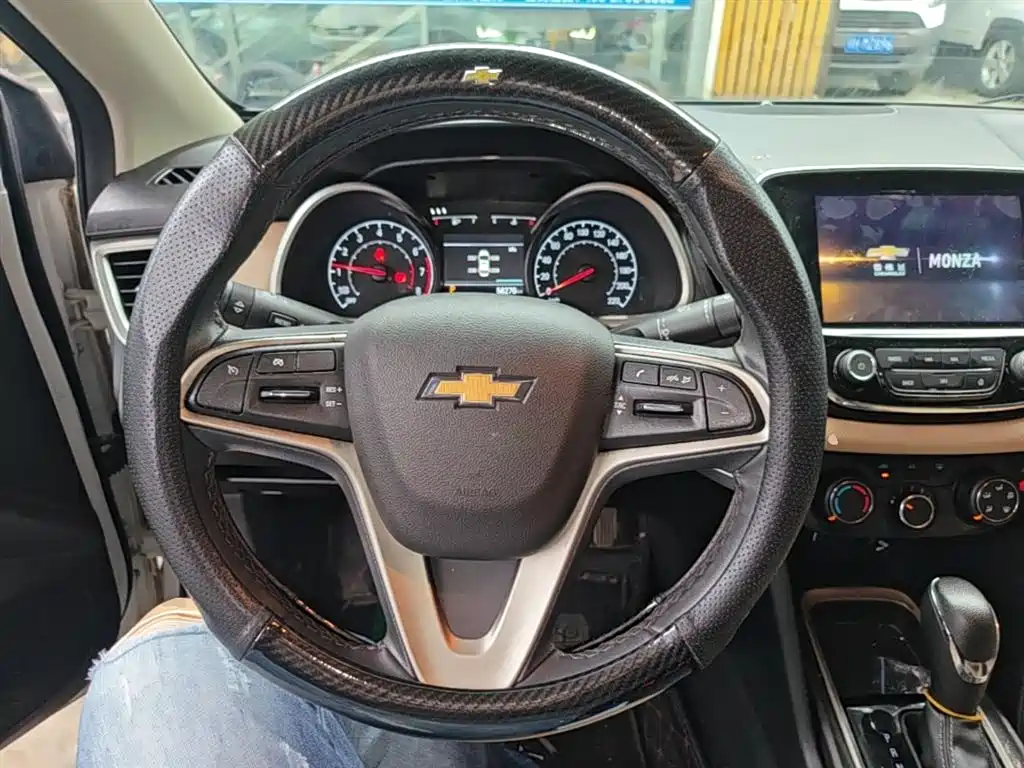 CHEVROLET CRUZE