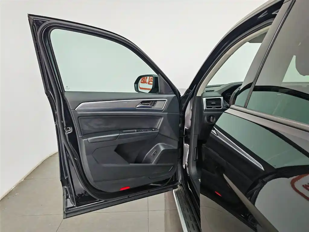 Volkswagen Teramont 2019 380TSI 4WD Comfort China V фото 8