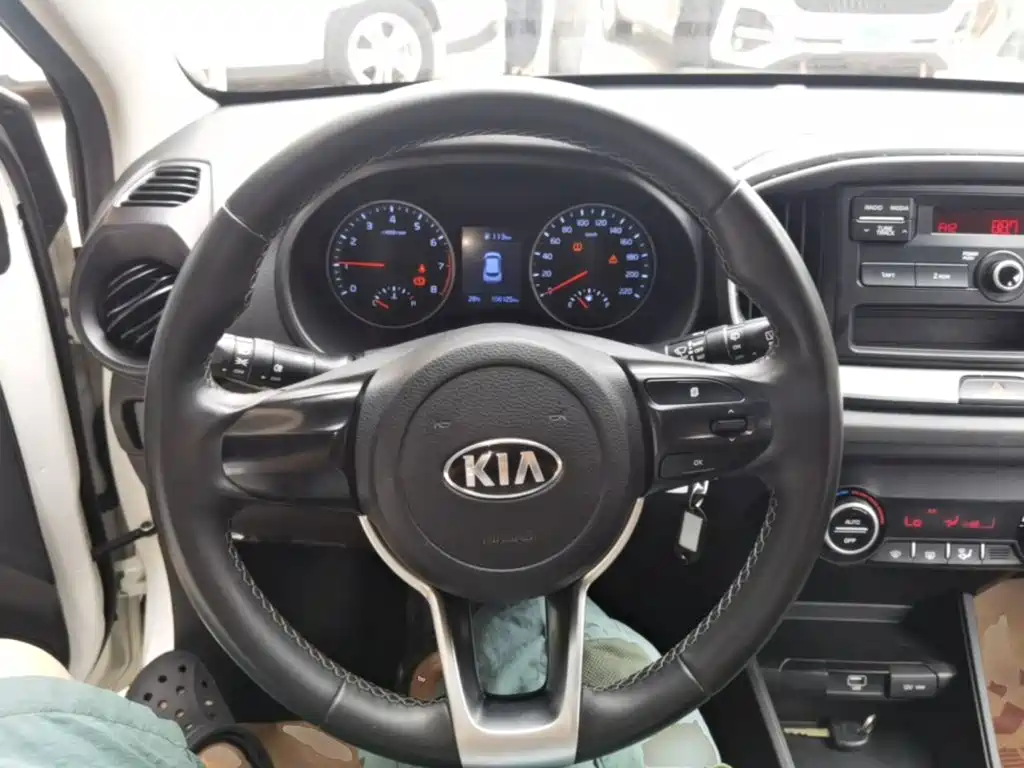 Photo 11 - Kia KX1