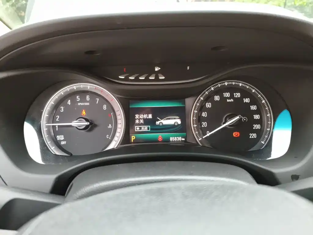 Фото 8 - Buick GL6