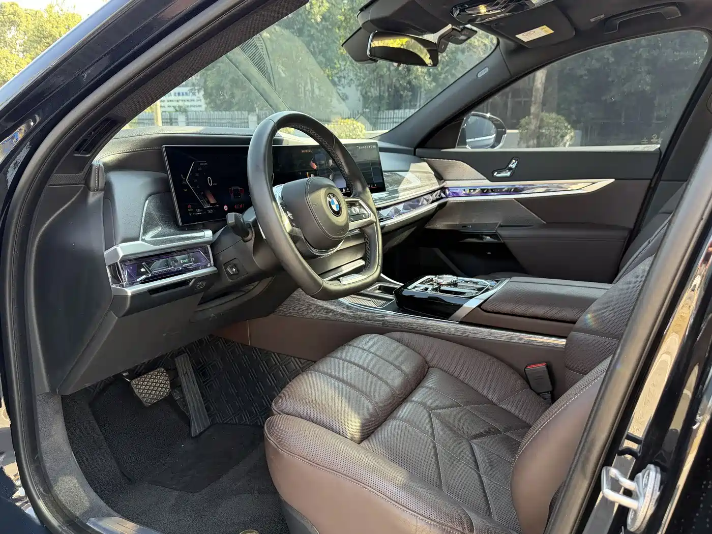 BMW 7-SERIES