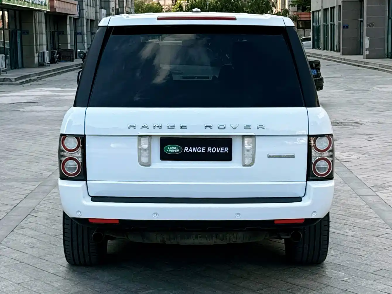 Photo 5 - Land Rover Range Rover