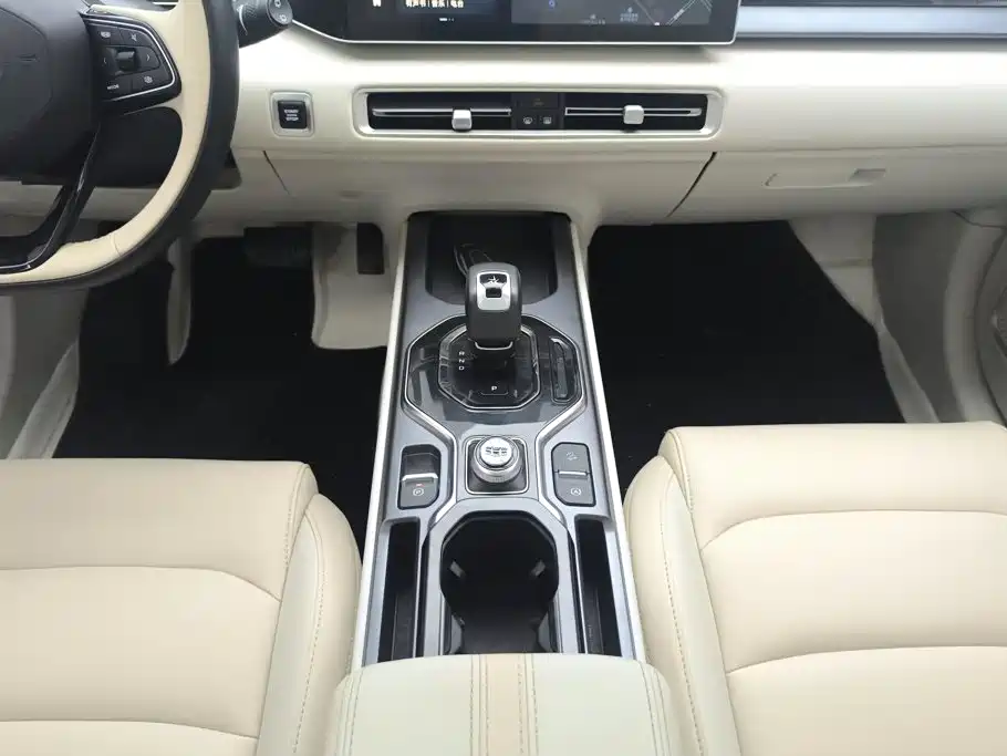 Geely ICON 2023 2023 Model 1.5TD Chocolate Deluxe Edition