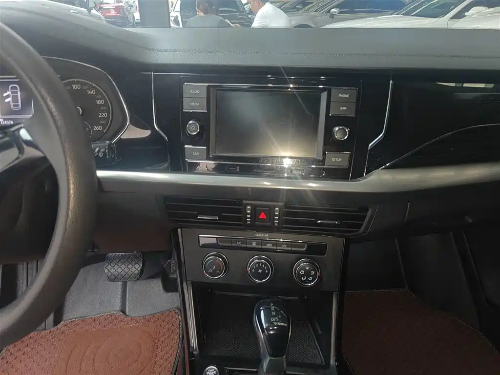 Volkswagen Passat 2019 Model 280TSI Business Edition China VI фото 13