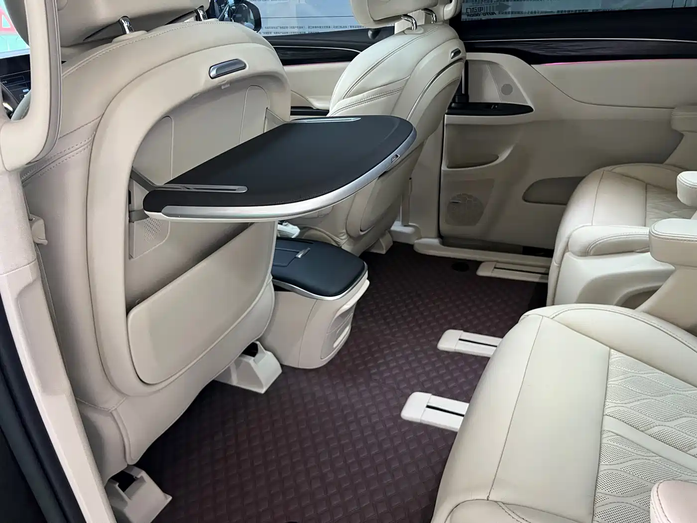 Buick GL8 2021 Avenir Aivia 7-Seater Family Edition фото 15