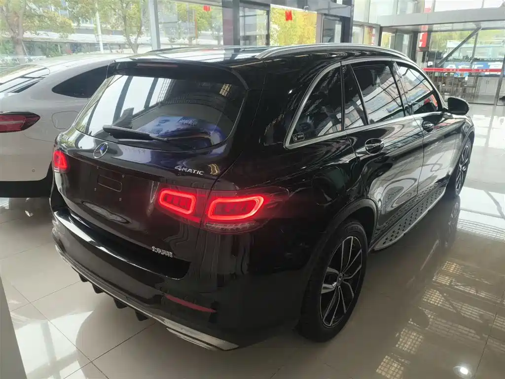 Mercedes-Benz GLC 2020 Facelift GLC 300 L 4MATIC Dynamic фото 7