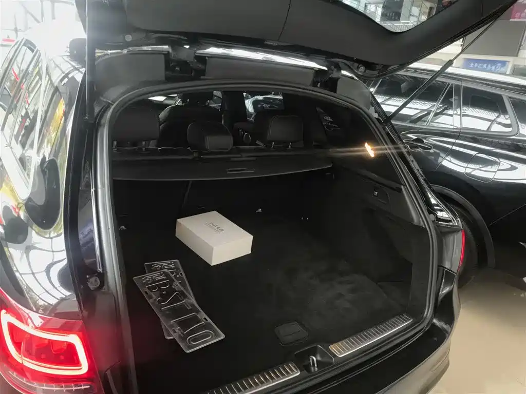 Mercedes-Benz GLC 2020 Facelift GLC 300 L 4MATIC Dynamic фото 19