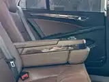 Фото 13 - Hongqi H7