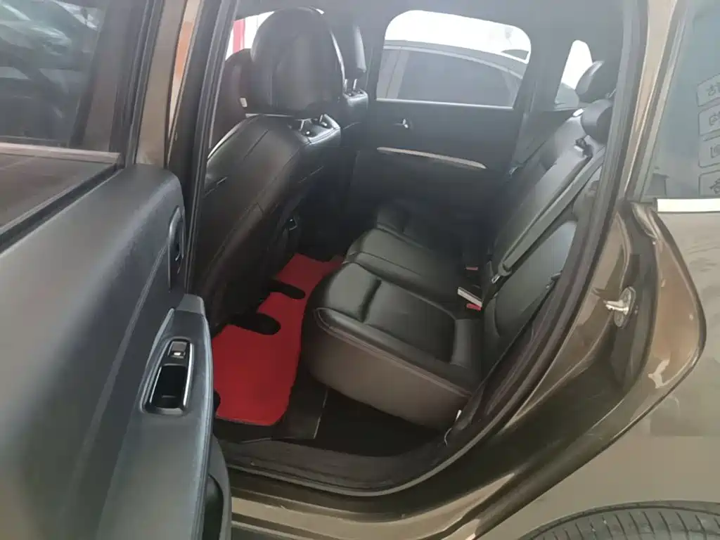 Peugeot 3008 2017 2016 1.6THP Automatic Standard Edition