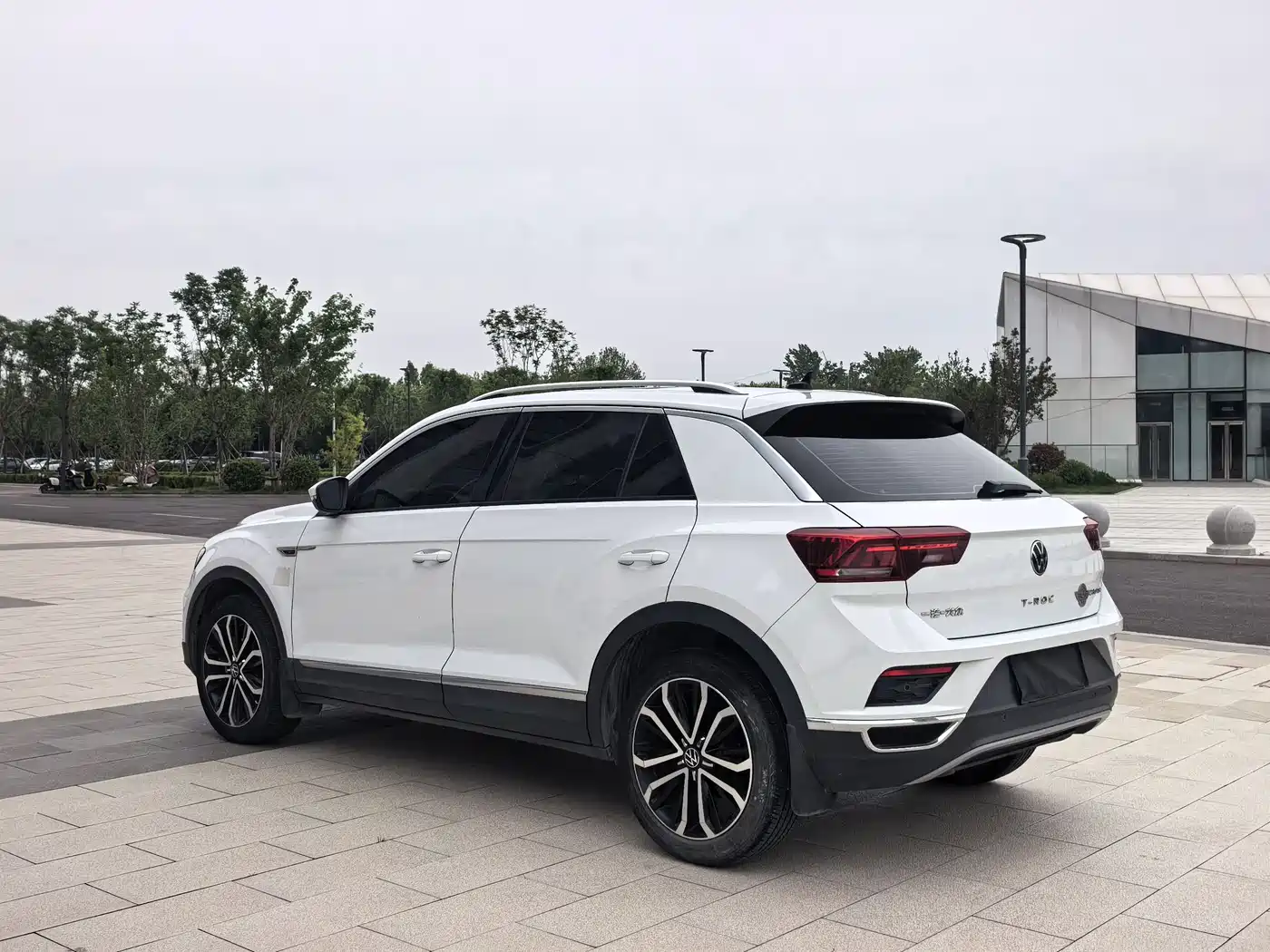 Volkswagen T-ROC 2021 280TSI DSG 2WD Comfort Smart Connect Edition фото 6