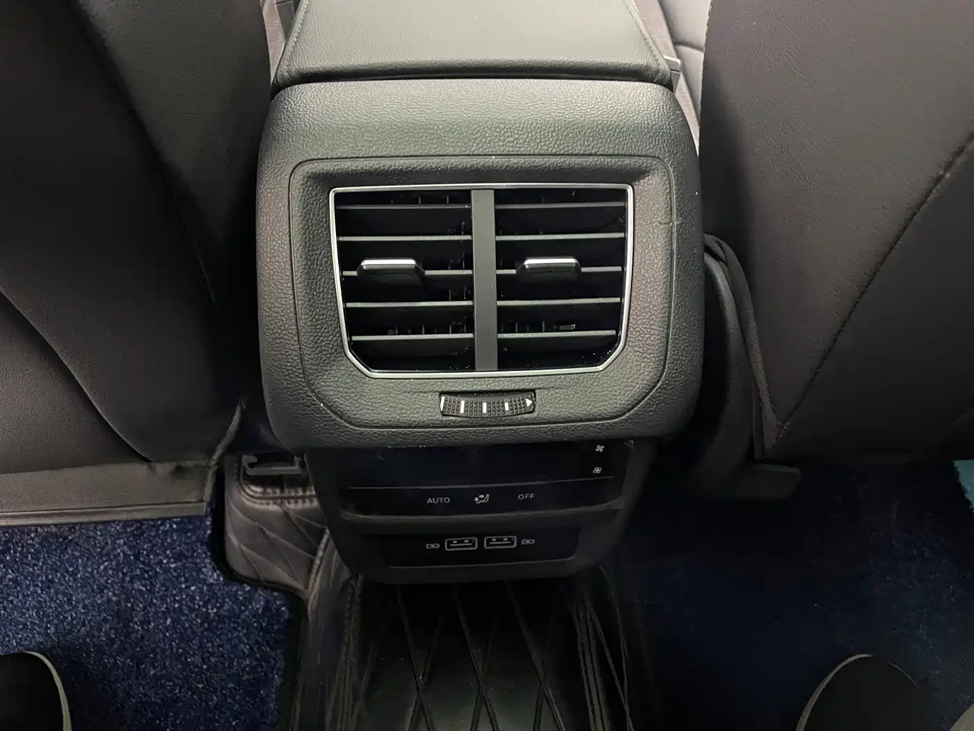Volkswagen Tayron 2021 280TSI 2WD Luxury Smart Connect фото 11