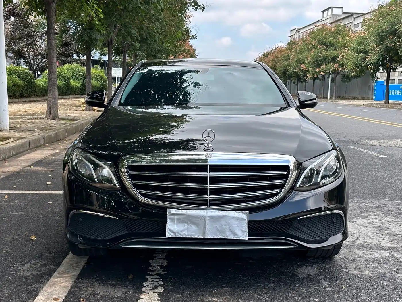 Фото 2 - Mercedes-Benz E-Class